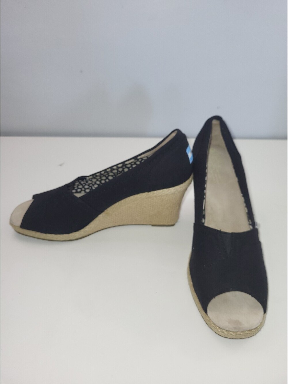 TOMS Black Canvas Peep Toe Wedge Espadrilles Size 6.5 Classic Chic Summer Resort